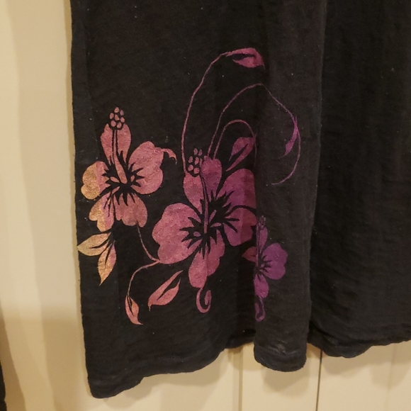 Black long sleeve tshirt. Size medium - Picture 5 of 7